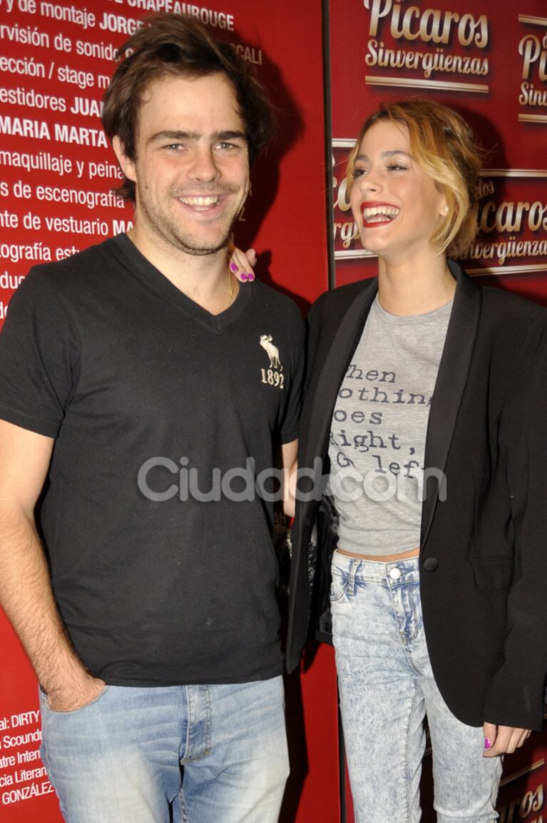 Peter Lanzani y Tini Stoessel, la pareja teen del momento (Foto: Jennifer Rubio). 