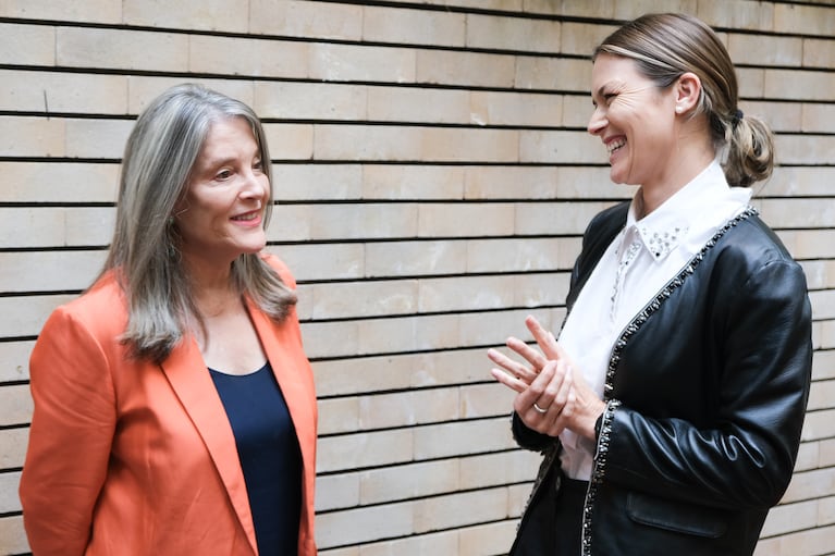 Pía Slapka, Viviana Saccone y Liliana Parodi participaron del taller ejecutivo de Marianne Williamson 