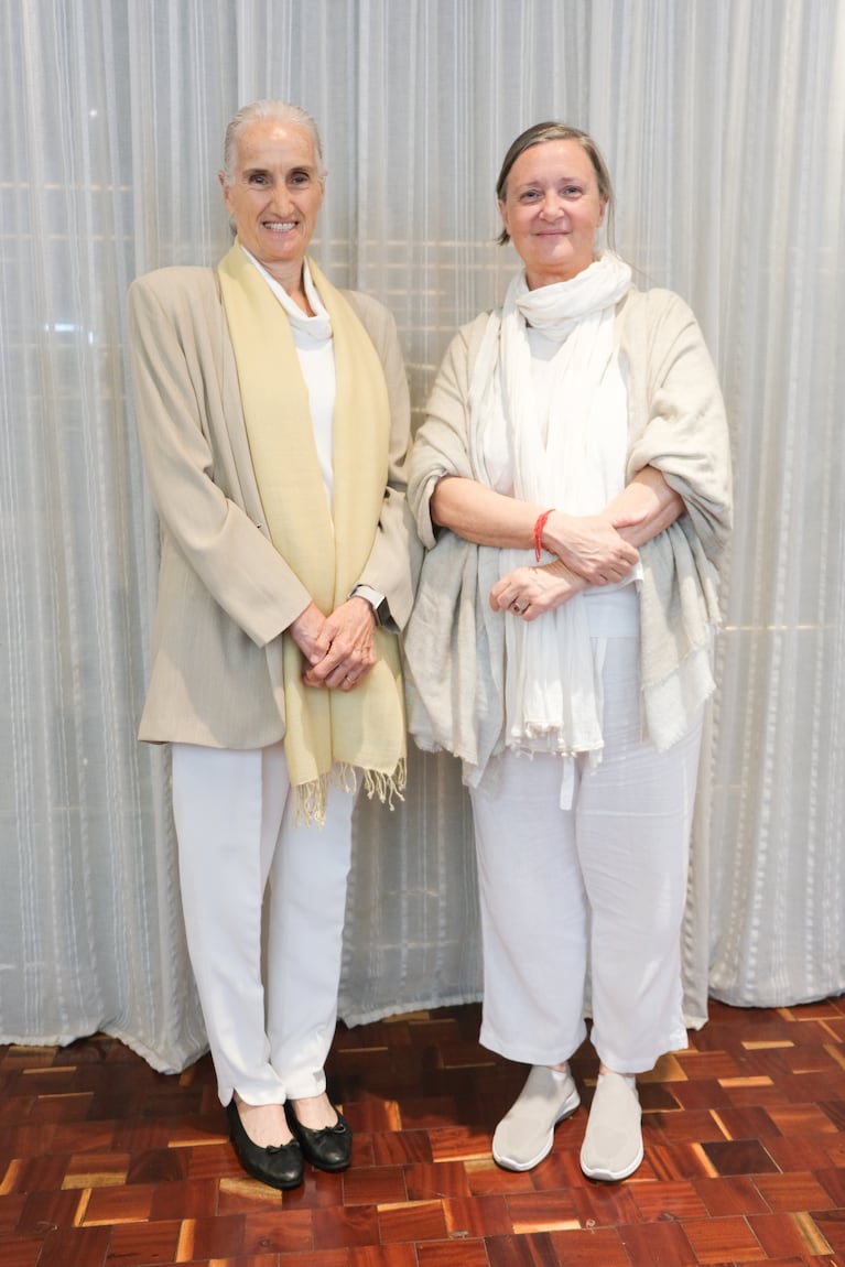 Pía Slapka, Viviana Saccone y Liliana Parodi participaron del taller ejecutivo de Marianne Williamson 