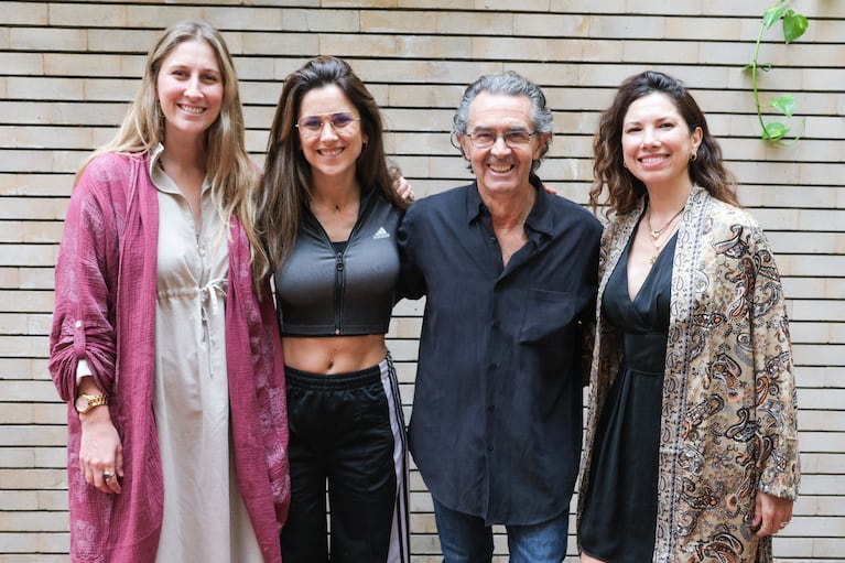 Pía Slapka, Viviana Saccone y Liliana Parodi participaron del taller ejecutivo de Marianne Williamson 