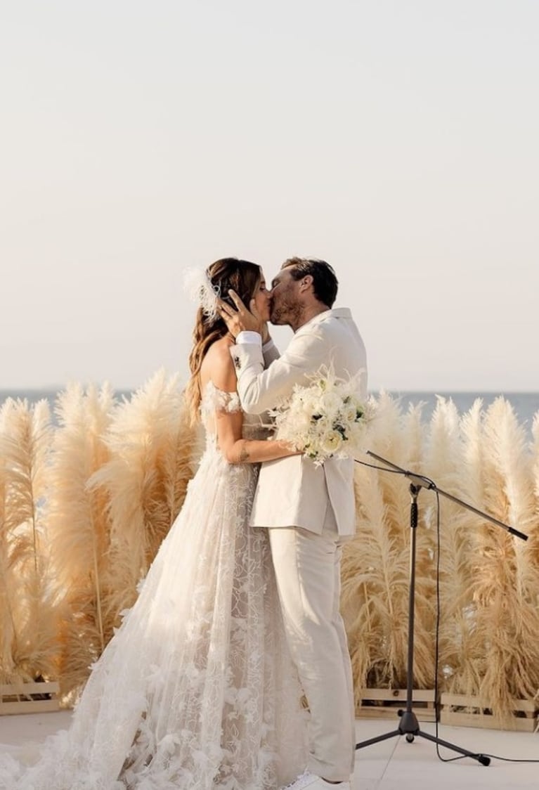 Pico Mónaco y Diana Arnopoulos compartieron las fotos más lindas de su casamiento en Grecia