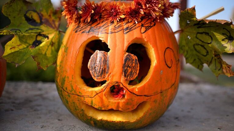 Piden en EEUU no interactuar en Halloween para evitar contagios de coronavirus. Foto: AP.