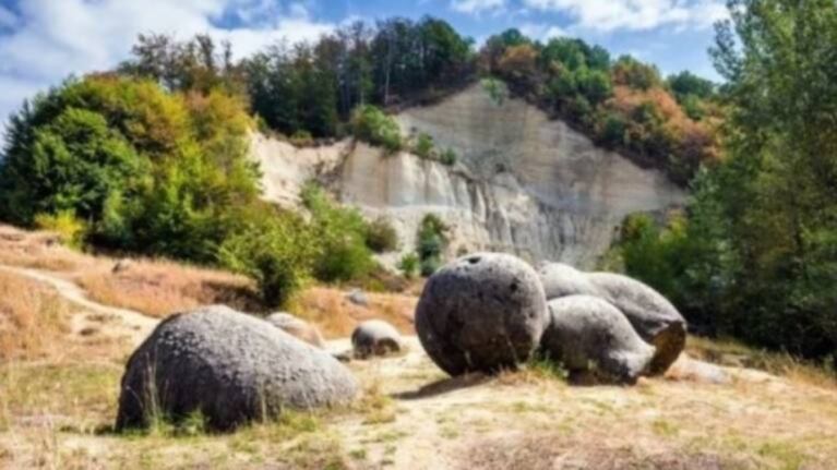 Piedras "vivas" en Rumania: crecen, se reproducen y respiran