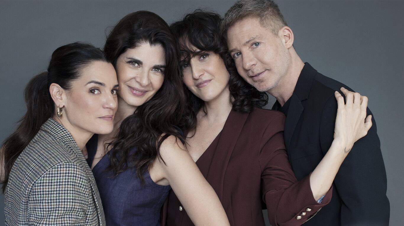 Pilar Gamboa, Soledad Villamil, Julieta Díaz y Adrián Suar