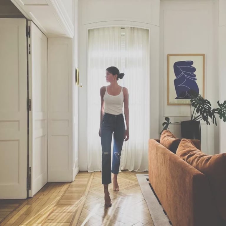 Pintos vive junto a su esposa, la artista plástica chaqueña Mora Calabrese y sus hijos.   Crédito Instagram