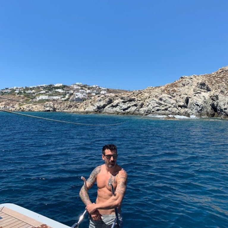 Pocho Lavezzi, ¿de novio con la modelo top Valentina Ferrer?: sus paradisíacas fotos en Grecia