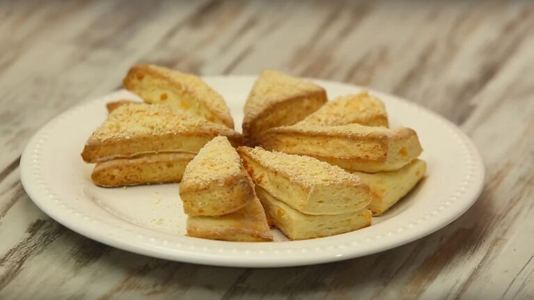 Prepara scones de queso con esta receta rápida y sabrosa