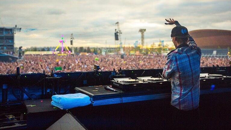 Producciones de Avicii que demuestran por qué sus fans lo adoran