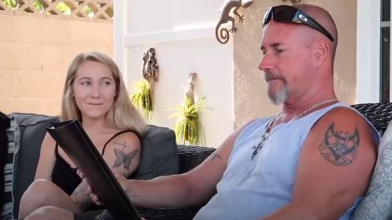 Pura emoción: el momento en que tres chicas le piden a su padrastro que las adopte