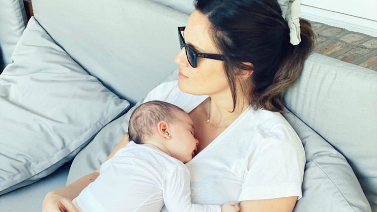 Qué es APLV, la enfermedad que padece Filipa, la beba de Paula Chaves y Pedro Alfonso (Foto: Instagram)