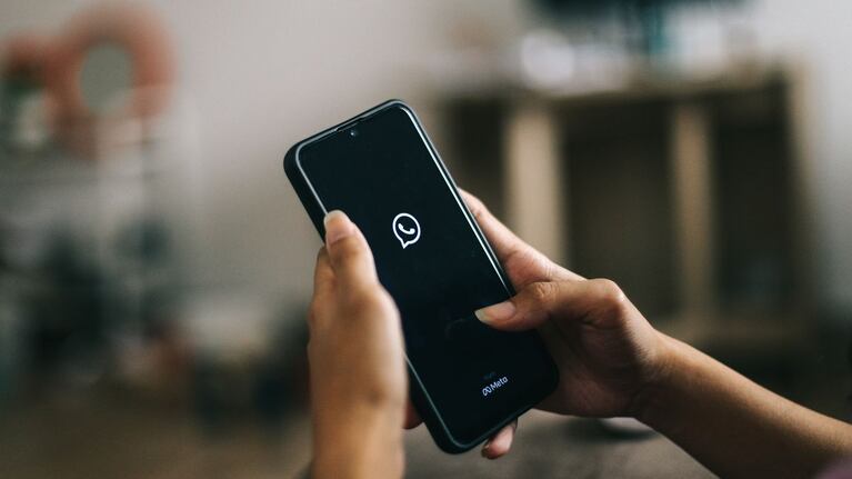 Qué es el “vishing”, la nueva estafa que se propaga por WhatsApp.