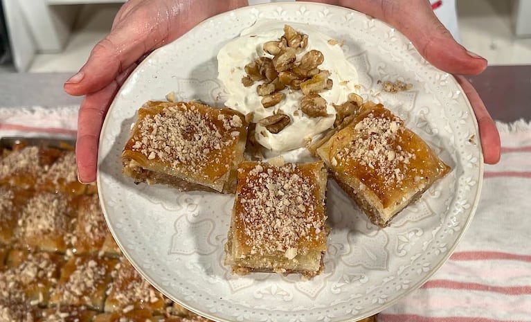 Qué es y cómo se preára la baklava, el postre de Medio Oriente que todos recomiendan.