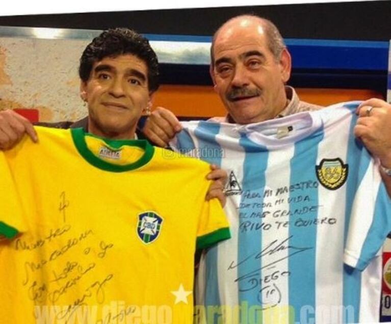 Qué tiene el valioso contenedor que Diego Maradona tenía en Dubai y Morla hizo abrir: pelotas de lujo, camisetas históricas ¡y más!