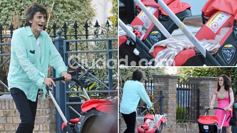 ¡Qué vitalidad! Ron Wood, de paseo con sus gemelas por las calles de Londres. (Foto: Grosby Group)