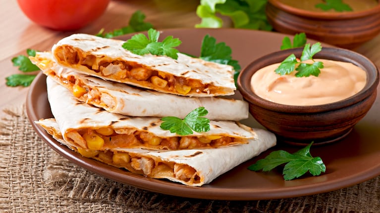 Quesadillas, pollo, comida mexicana