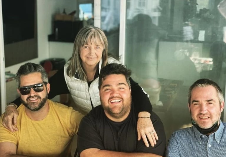 Quién es Fernando, el hermano de Darío Barassi: trabaja en México y es igualito al conductor