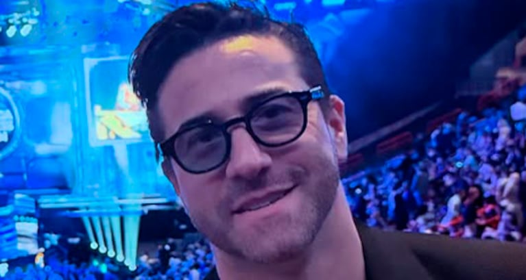 Quién es Mariano Chiesa,el primer locutor argentino que transmitió el Super Bowl y se luce en teatro con Rocky