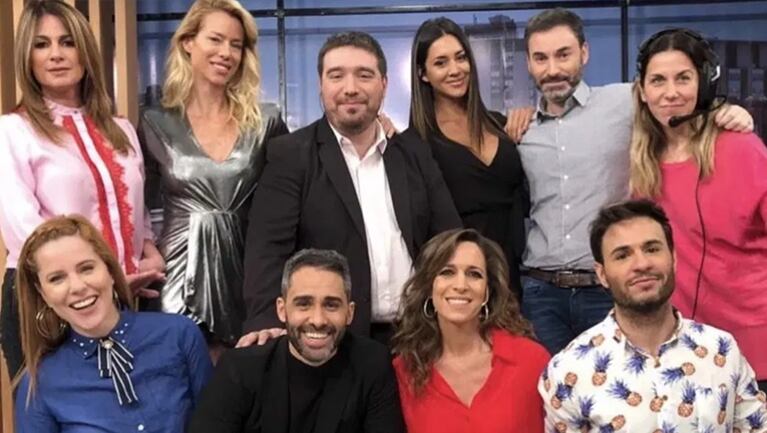¿Quién renunció a Nosotros a la mañana?