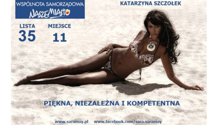 Quiere ser concejal y pide el voto con una bikini hot