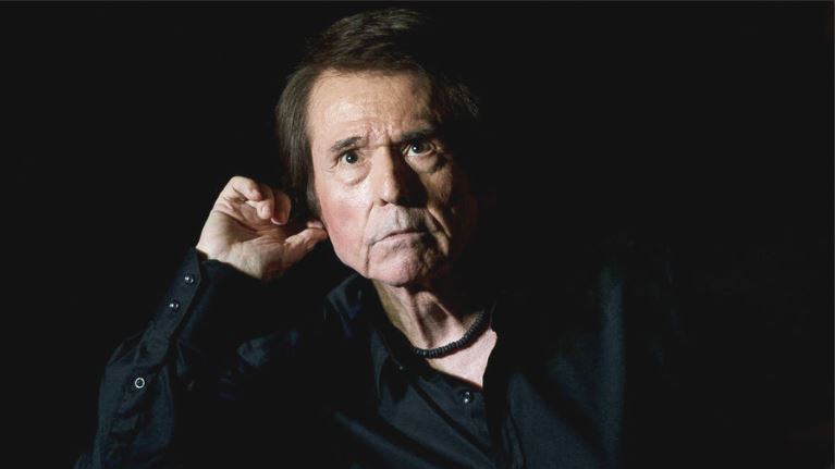 Raphael, tras cancelar un concierto: Me estoy curando de un simple resfriado