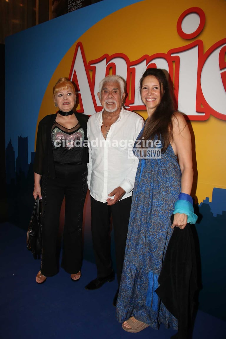 Raúl Lavié y familia (Foto: Movilpress)