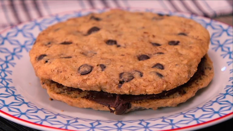 Receta de cookies gigantes rellenas: la mejor receta para tus meriendas