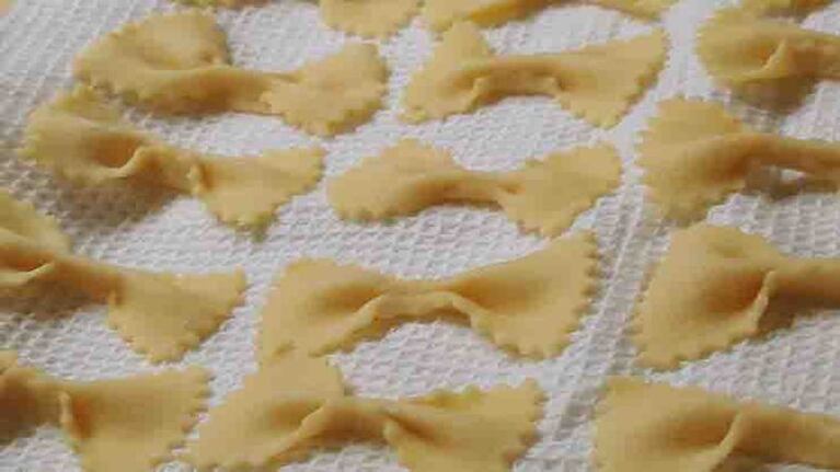 Receta fácil de moñitos caseros: un plato irresistible