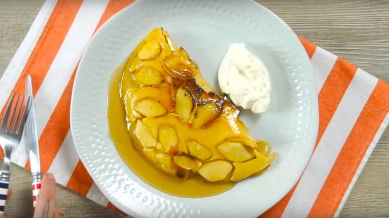 Receta fácil: panqueque de manzana flambeado