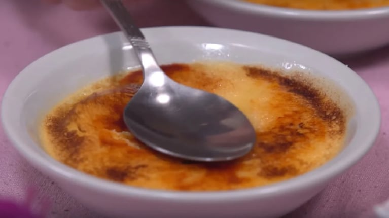 Receta fácil para un crème brûlée, paso a paso 