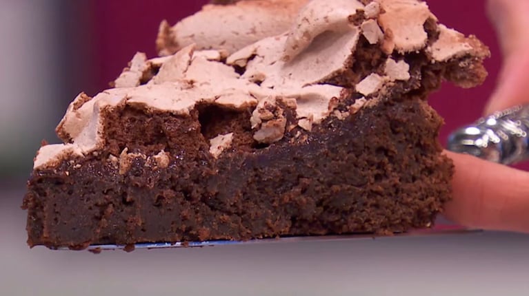 Receta fácil para una torta brownie 