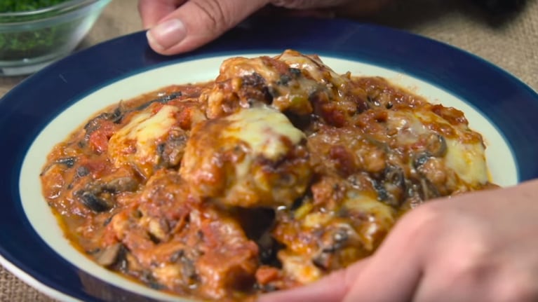 Receta fácil para unas albóndigas de pollo con salsa