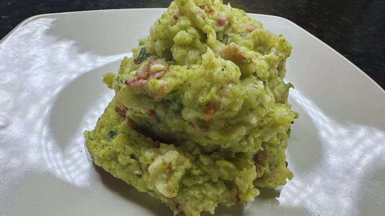 Receta para una papa rellena con puré de brócoli: simpleza y sabor en tu cocina