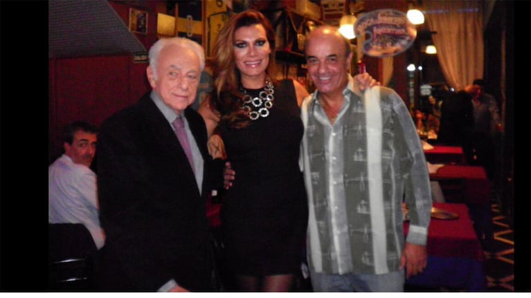 Reconciliación entre Gerardo Sofovich y Flor de la Ve (Foto: Twitter @guillecorralon)