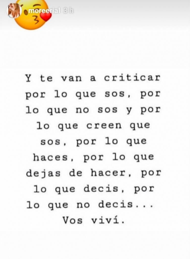 Reflexión y foto familiar de Morena Rial, embarazada de casi cinco meses: "Te van a criticar, vos viví"