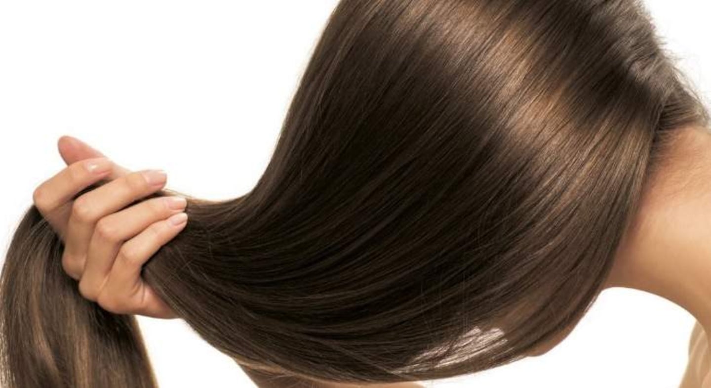 Remedios caseros para combatir la caspa: el vinagre blanco es un gran aliado para el cabello