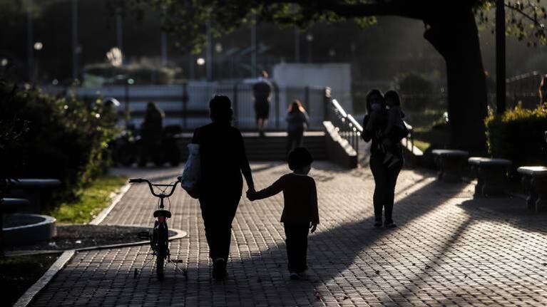 Reuniones familiares, personal doméstico y apertura de gimnasios: nuevas actividades en Rosario y Santa Fe