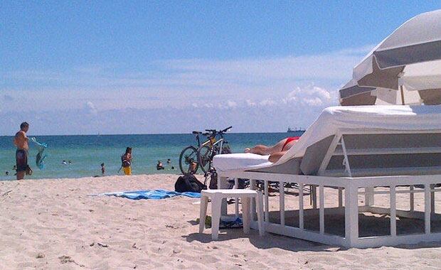 Rial y Loly disfrutan de las playas de Miami (Foto: @rialjorge). 