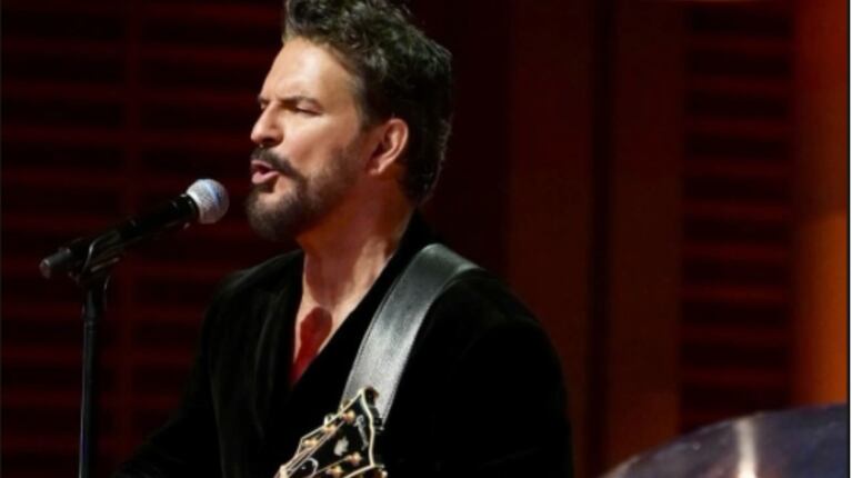 Ricardo Arjona emocionó a sus fans con un show exclusivo donde presentó su álbum "Seco". (Foto: Instagram / @ricardoarjona)