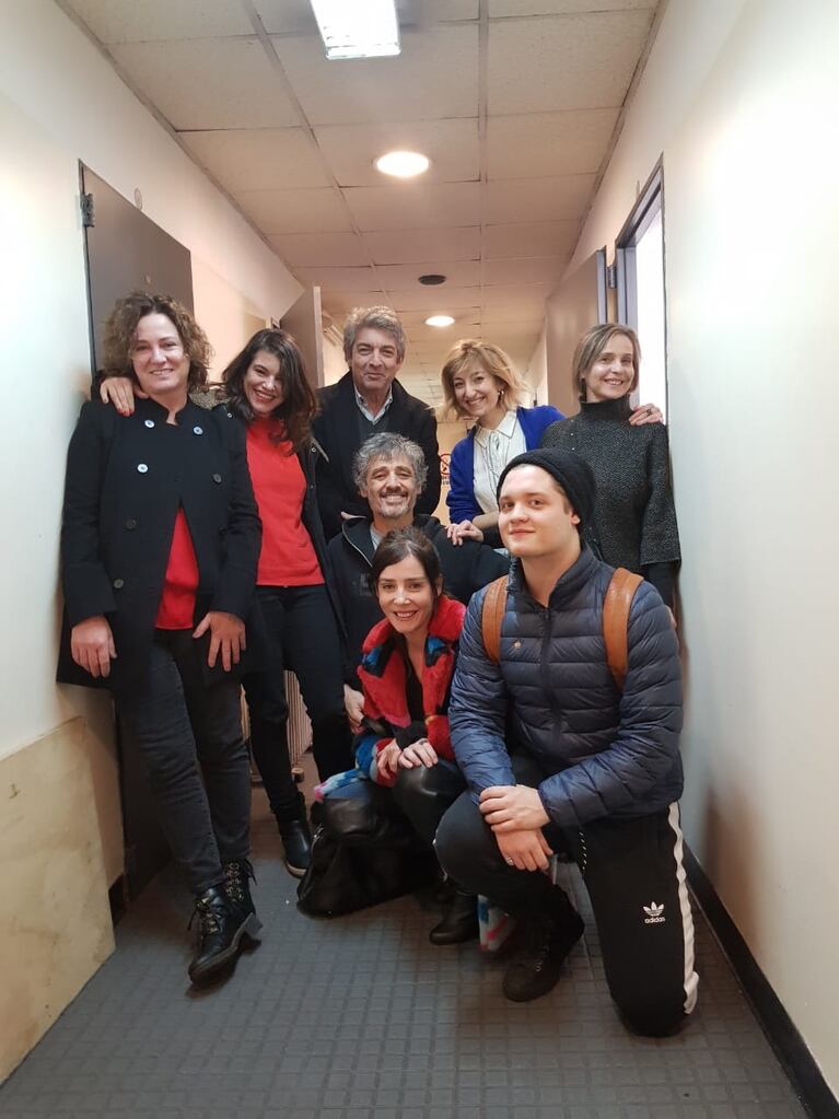 Ricardo Darín y Florencia Bas fueron a ver Lo que nos une al teatro El Nacional