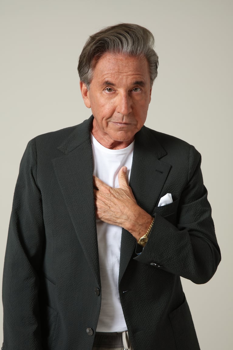 Ricardo Montaner presenta 'Para Que Seas Feliz' y anuncia gira mundial con récord de entradas agotadas