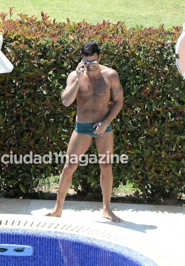 Ricky Martin lució su lomazo en Mallorca: pileta, sol y ¡sunga sexy!