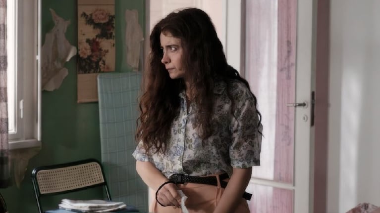 Rivas en el papel de una chica que se supone se quitó la vida en Elena sabe.