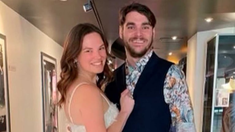 RJ Mitte y su novia Kennedy Suárez (Foto: Instagram @rjmitte)