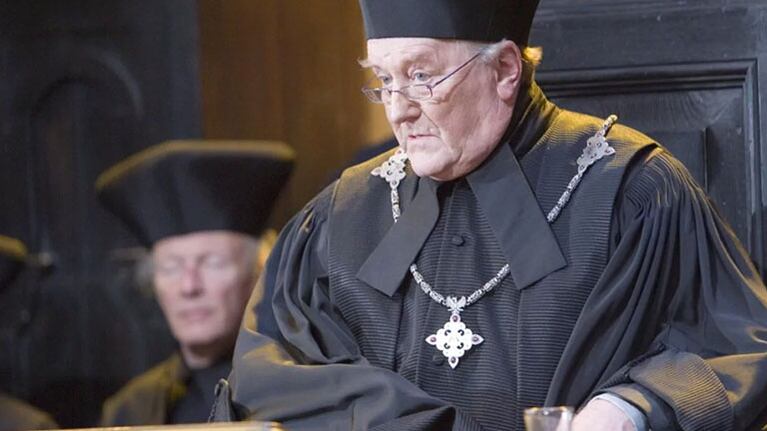 Robert Hardy