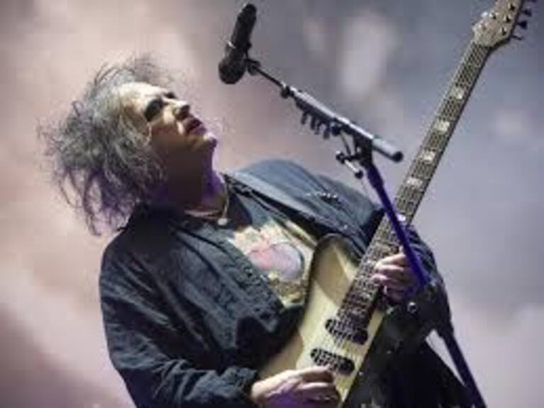Robert Smith: "nunca pensé que pasaría de los 30 años"  Crédito Web