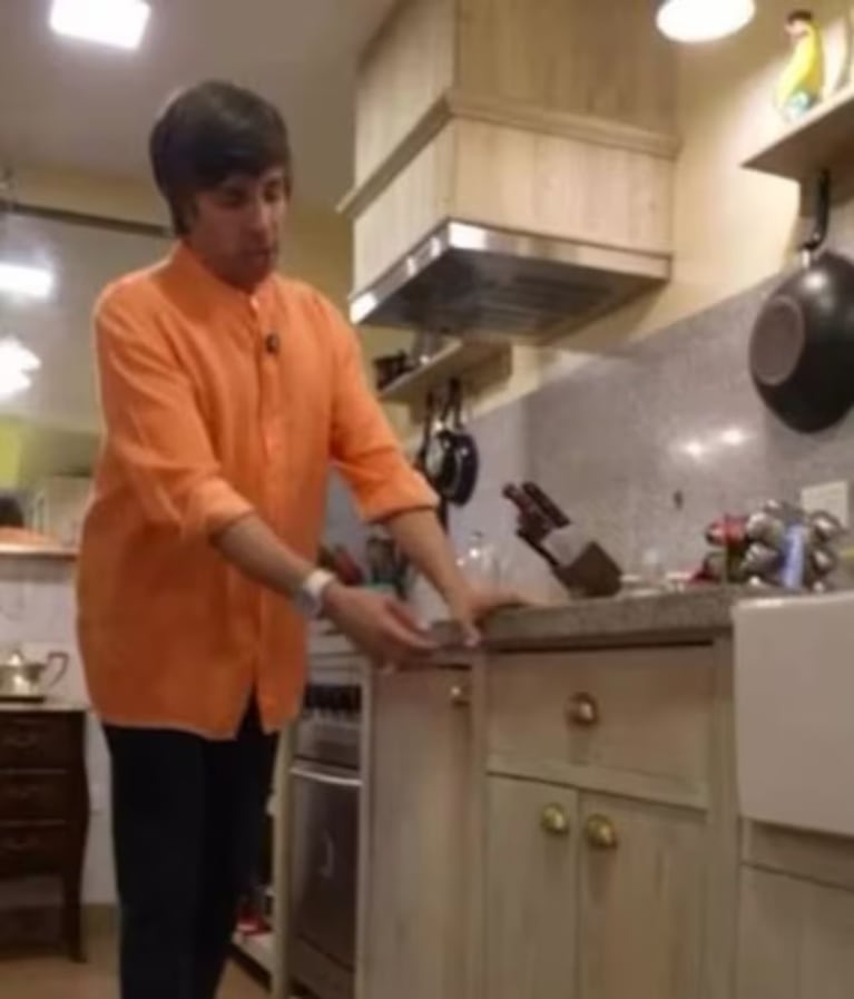 Robertito Funes Ugarte abrió las puertas de su casa de campo: un refugio vintage para sus 10 perros rescatados. Crédito: Instagram