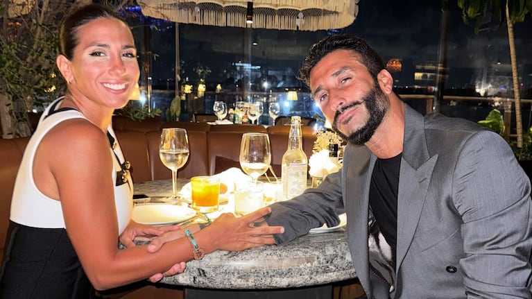 Roberto Castillo declaró su amor a Cinthia Fernández en México con fotos inéditas y un mensaje romántico
Roberto Castillo y Cinthia Fernández en México. Crédito: Instagram