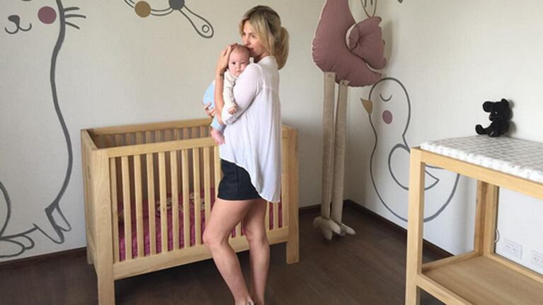 Rocío Guirao Díaz presentó el cuarto "minimalista" de su hija, Roma (Foto: Instagram)