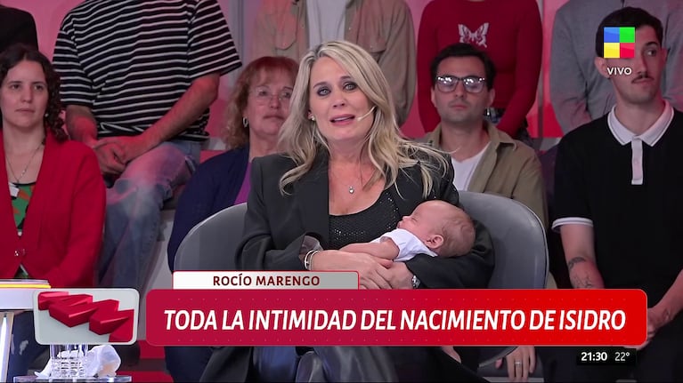 Rocío Marengo y su hijo (Foto: captura de América).