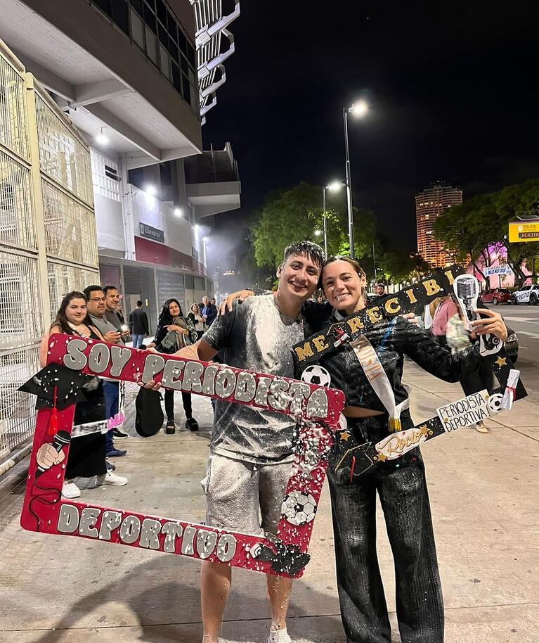 Rocío Oliva se recibió de periodista (Foto: Instagram @rocio_g_oliva)